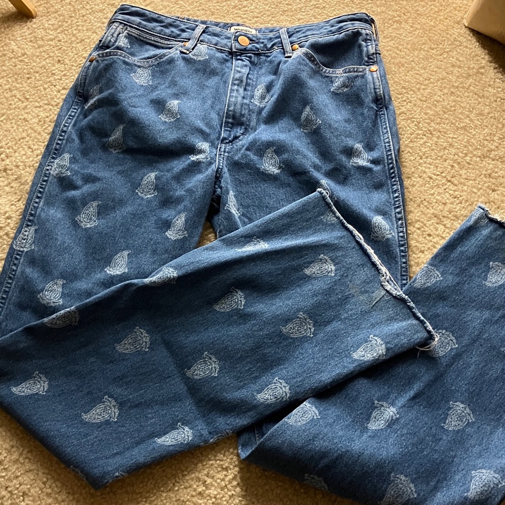 Wrangler Blue Jeans with White Pattern